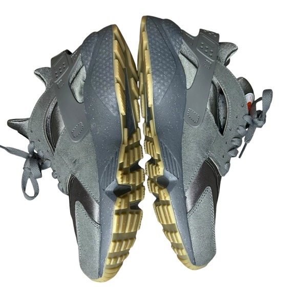 Nike men’s Air Huarache "Go The Extra Smile" sneakers gray size 10 shoes lace up - Picture 6 of 10